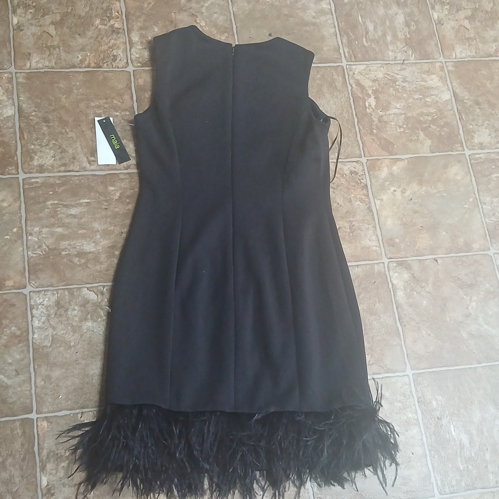 NWT Maia Black Feather-Hem Sleeveless Dress Size 8 - Picture 5 of 6